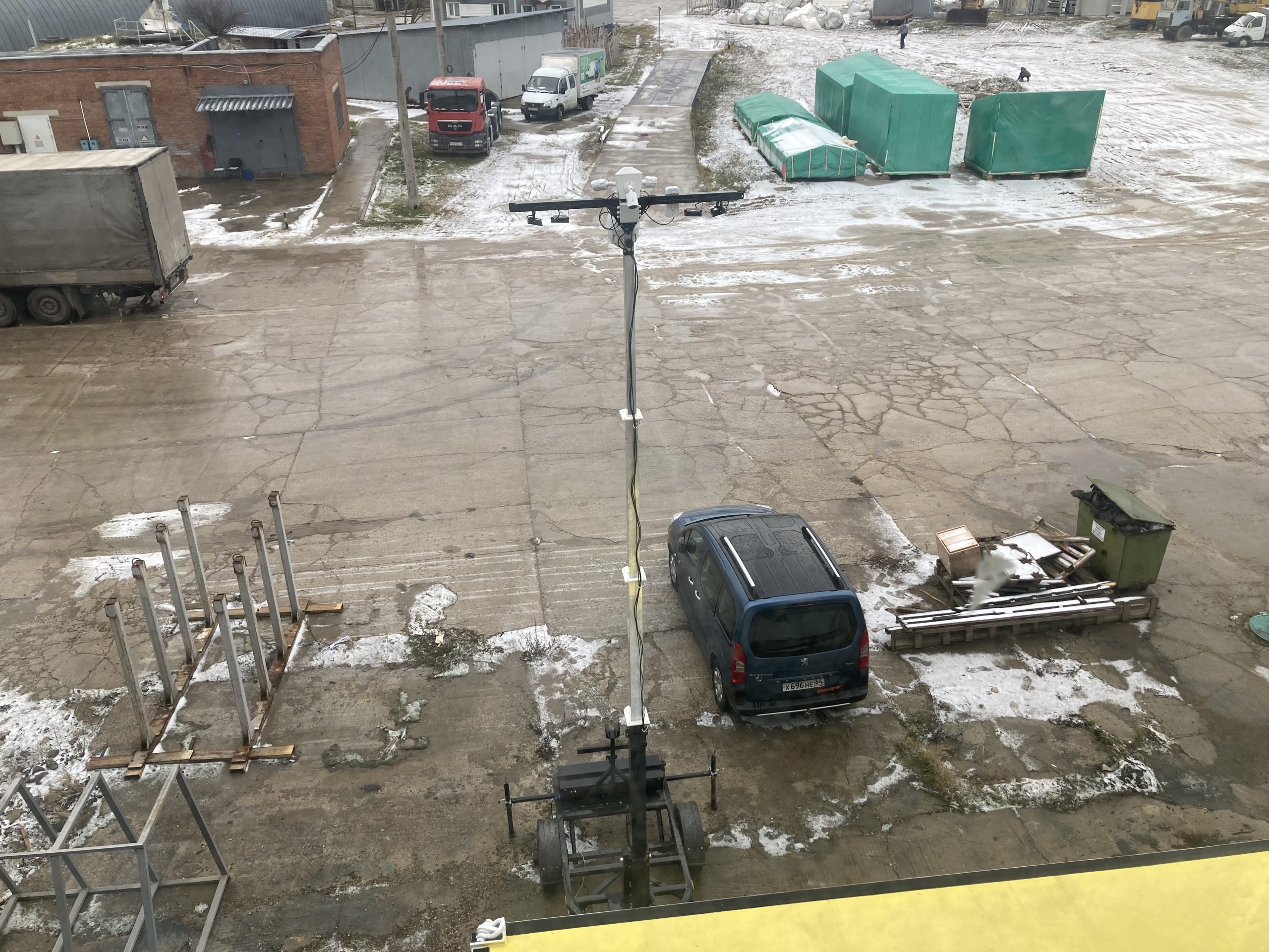 Комплекс мобильного видеонаблюдения быстрого развертывания LOCME CCTV ...